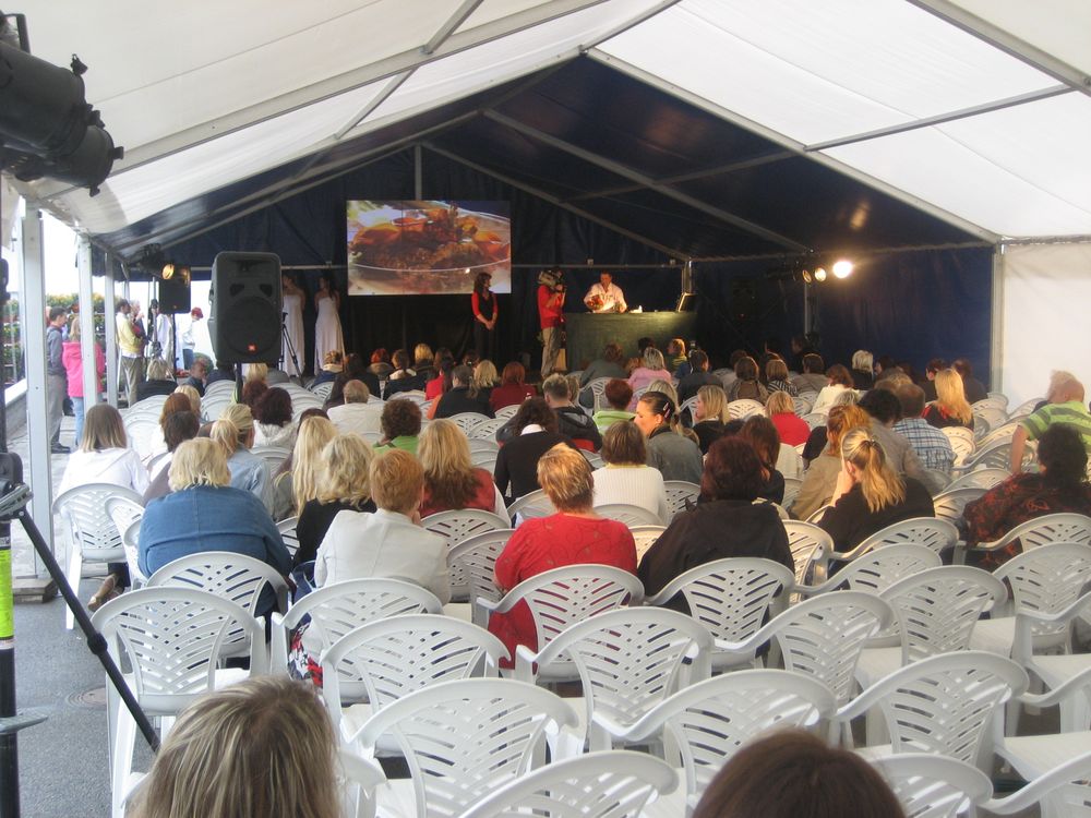 party-stany-nabytek_24