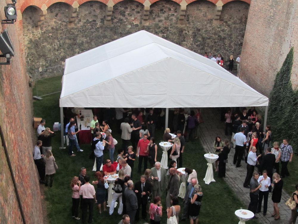 party-stany-nabytek_40