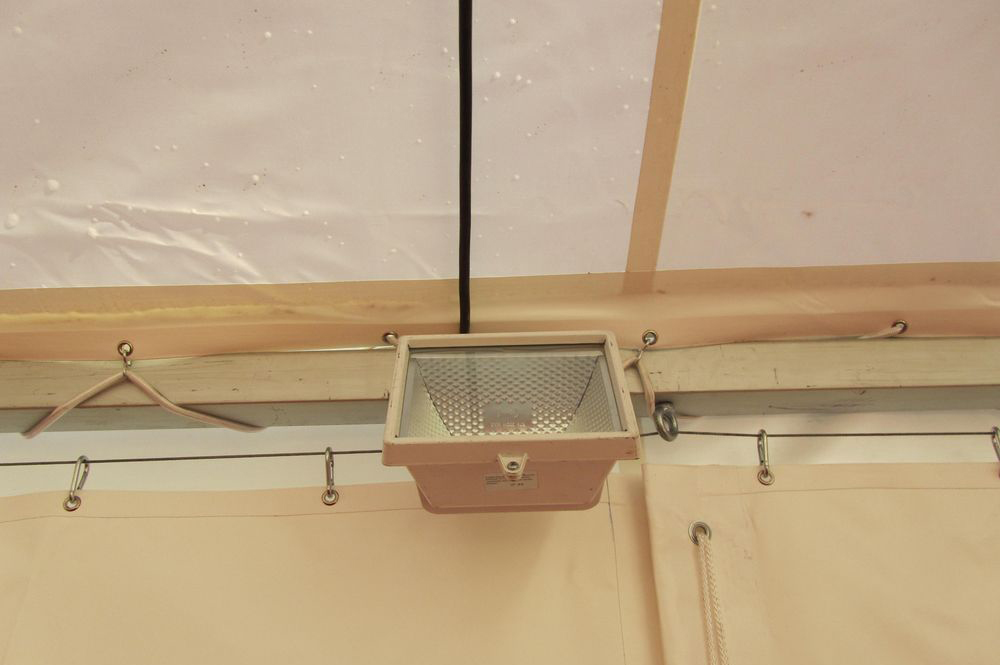 osvětlení do párty stanu